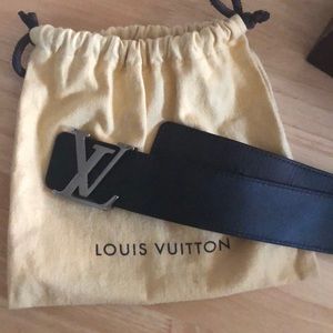 Men’s Louis Vuitton belt